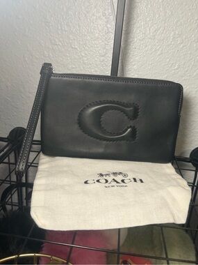 NWT Coach Signature C Large Wristlet Pouch Black Calf Leather
